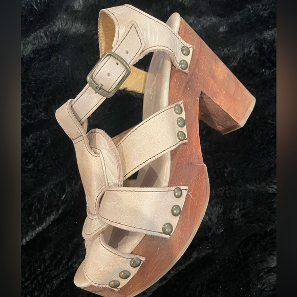 BEDlSTU Wooden Heel Leather Cream/TanBrown Shoes, Size 7 - Picture 3 of 8